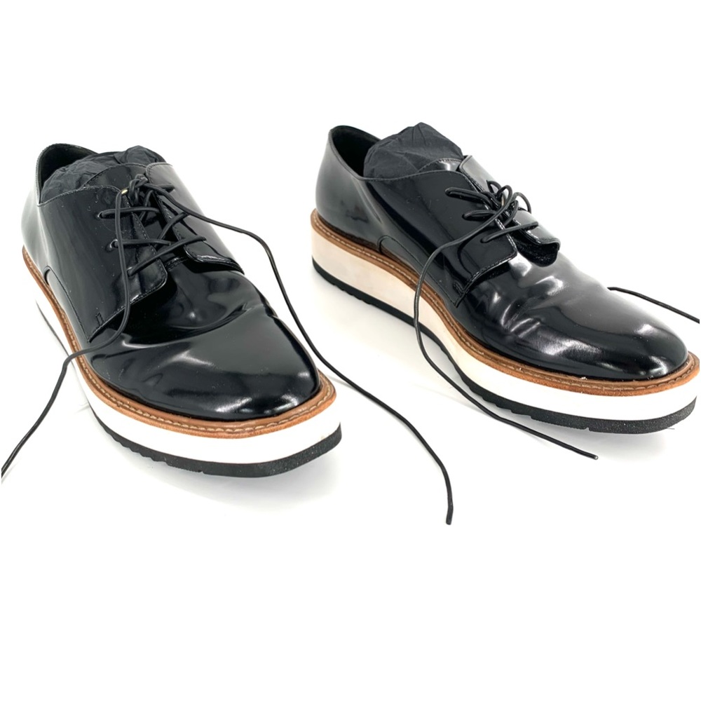Vince Women’s Loafers in Black Patent Leather